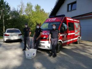 Gasilci raznasajo maske, foto arhiv PGD Selo pri Mirni